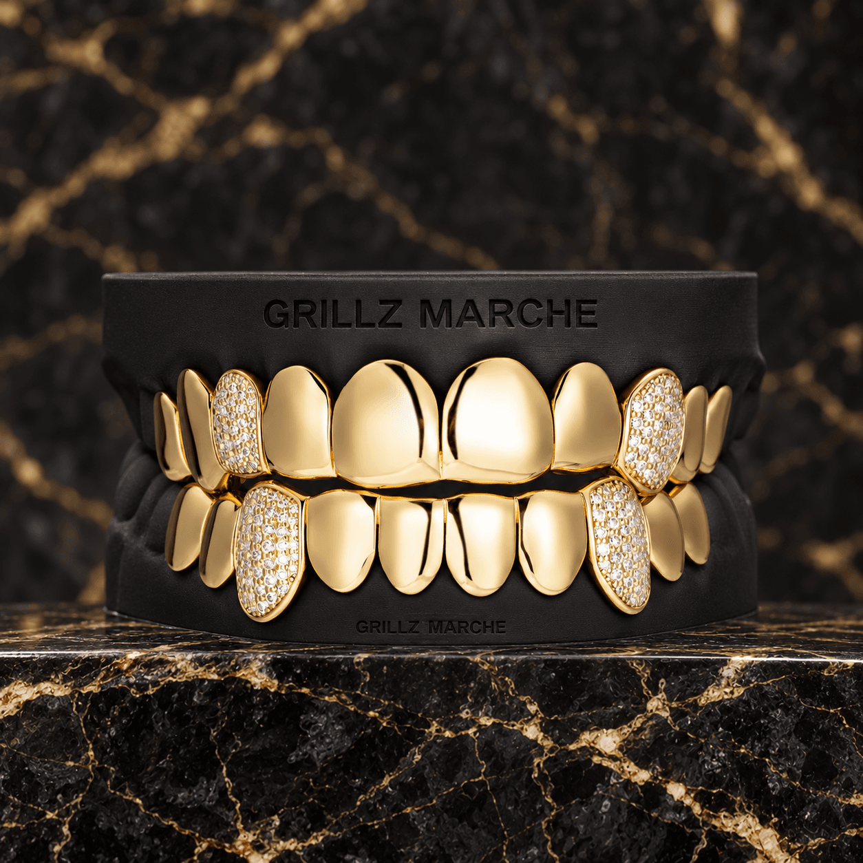 Grillz con pietre su misura su 20 denti, finitura PVD effetto oro