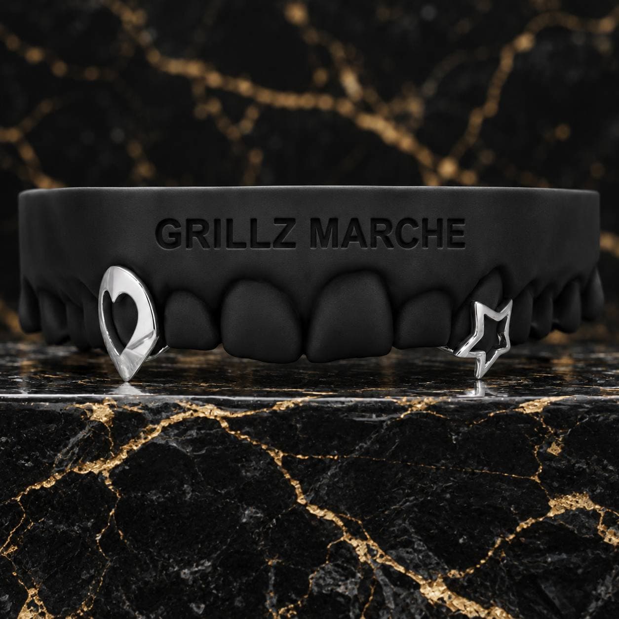 Cuore e stella: grillz open face su misura su 2 denti, cromo-cobalto lucidato a specchio